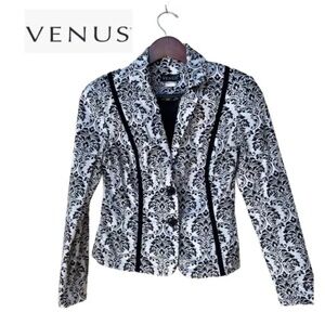 Venus Black and White Paisley Long Sleeve Jacket Size